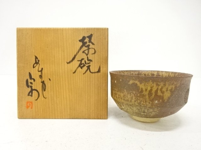 JAPANESE COLLECTIBLE / ARTIST-MADE ASH GLAZE TEA BOWL