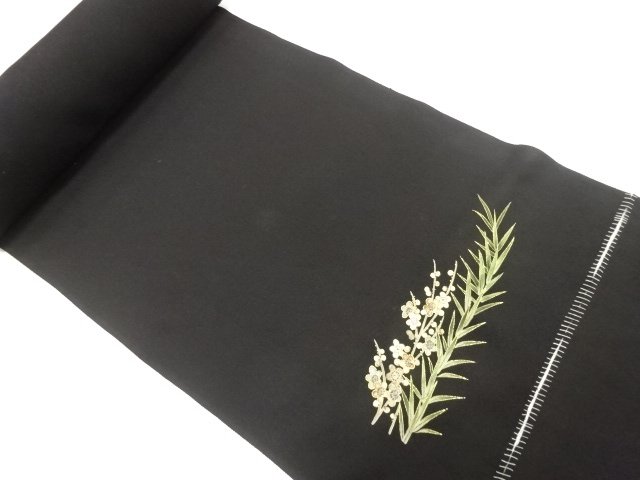 アンティーク　笹に梅模様刺繍　留袖洗い張り