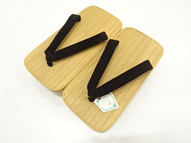 未使用品　鼻緒ビロード　男物桐下駄(23.5センチ)