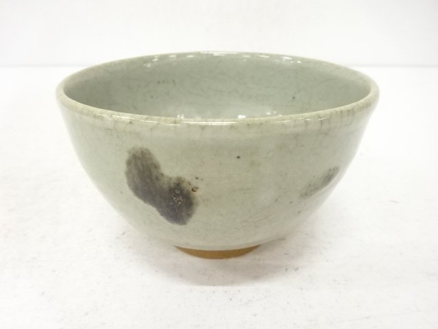 JAPANESE COLLECTIBLE / IRON-PAINTED TEA BOWL