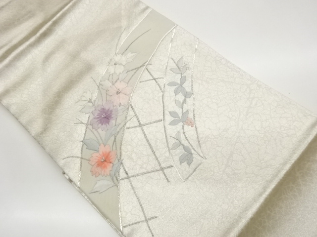 銀駒刺繍花葉・果実模様名古屋帯