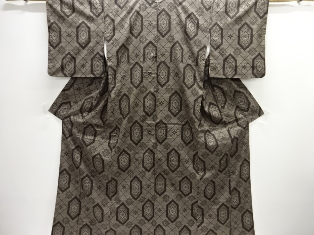 JAPANESE KIMONO / DORO OSHIMA TSUMUGI (5 maruki) / WOVEN GEOMETRIC PATTERN 