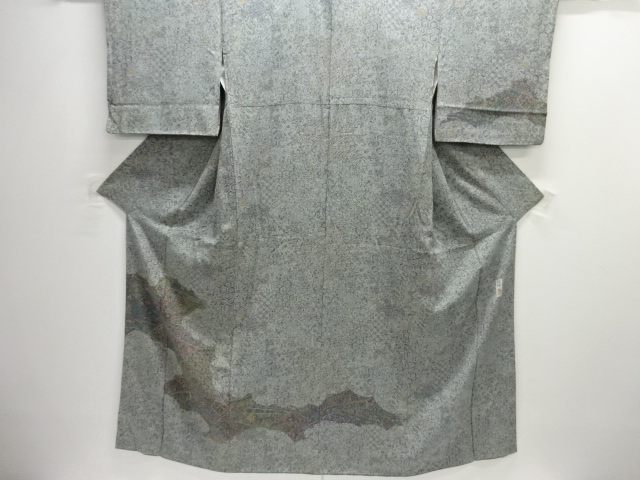 服部力作　縮緬地逆さ雲取りに花・古典柄訪問着