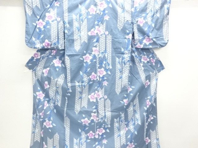 麻の葉に桔梗模様浴衣