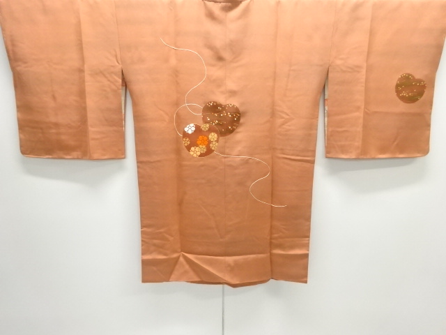未使用品　花・箔散らし模様刺繍絵羽道行コート