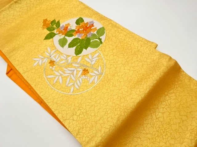 金銀駒刺繍丸に南天・花葉模様名古屋帯