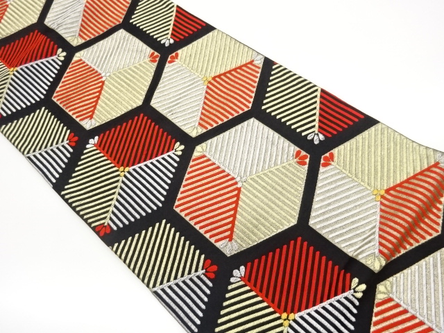 若松に亀甲模様織出し袋帯