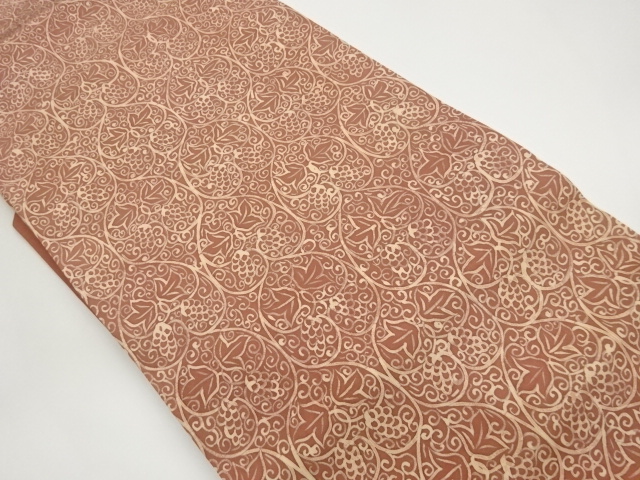 塩瀬変わり葡萄唐草模様名古屋帯