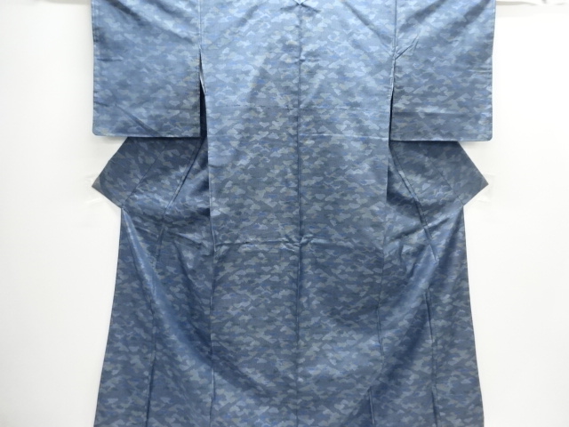 未使用品　松模様織り出し本場泥大島紬着物