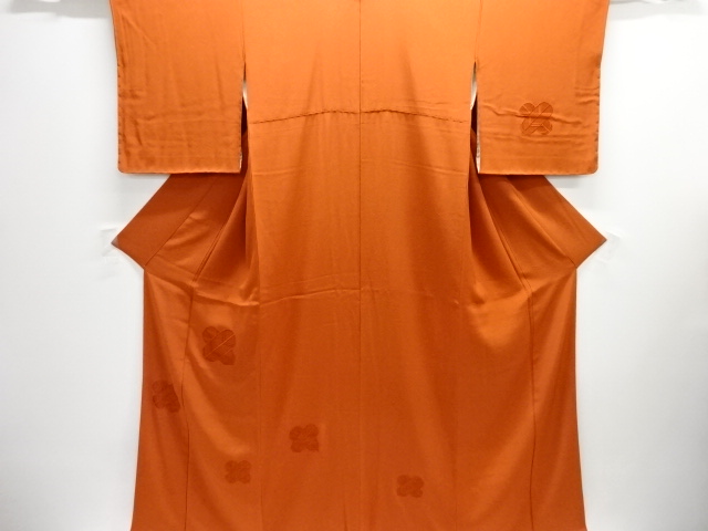 違い鷹の羽紋刺繍付け下げ色無地着物