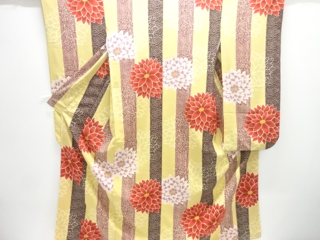 JAPANESE KIMONO / FURISODE / FLOWER 