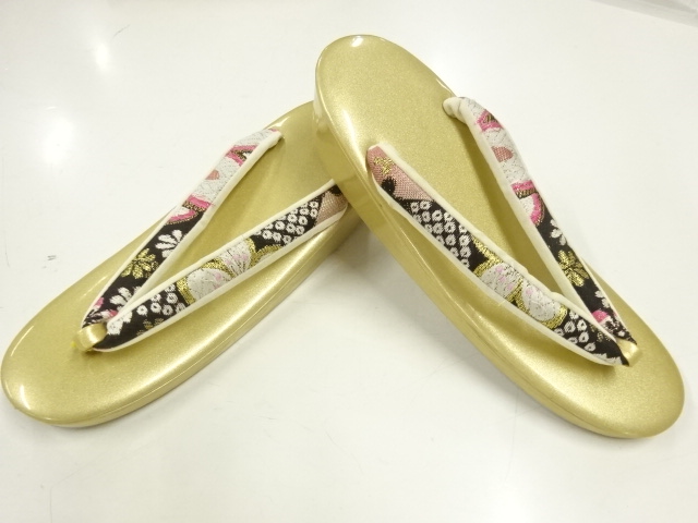 JAPANESE KIMONO / ZORI (SIZE:  LL)