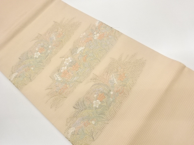 絽秋草模様織出し開き名古屋帯（額縁仕立て）