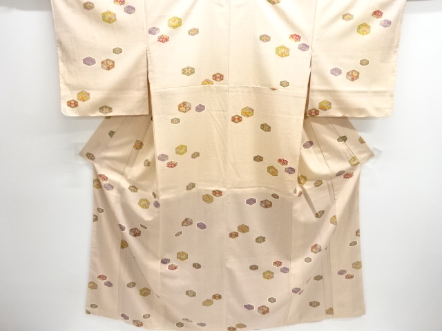 未使用品　亀甲に花模様着物