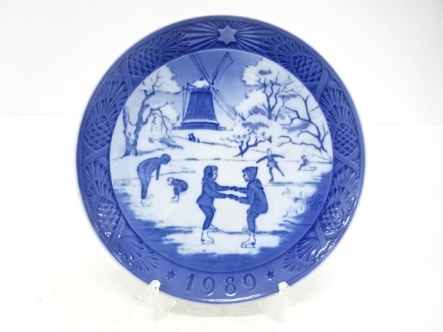 ROYAL COPENHAGEN　ロイヤルコペンハーゲン　「思い出のスケートリンク」　イヤープレート(1989年)　洋食器