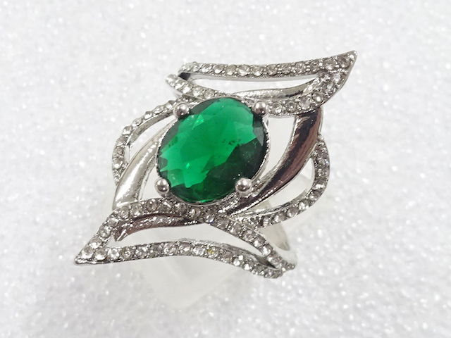 JAPANESE KIMONO / ANTIQUE COLORED STONE RING (SIZE 19)