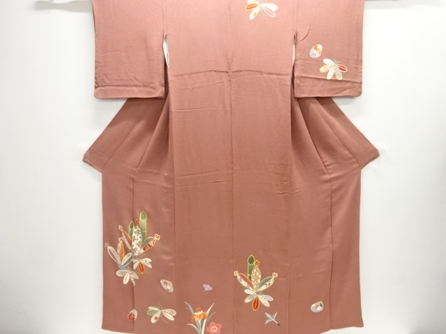 大正ロマン　縮緬地若松・笹・桜模様刺繍着物