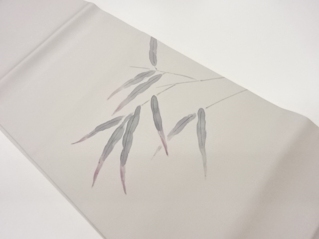 作家物　塩瀬手描き葉模様開き名古屋帯（額縁仕立て）