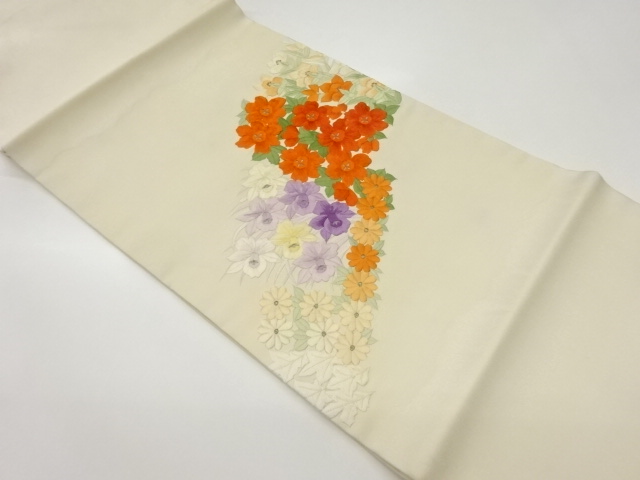 花々模様刺繍開き名古屋帯（額縁仕立て）