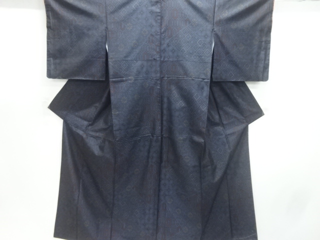 JAPANESE KIMONO / UNUSED / SILK / DORO OSHIMA TSUMUGI / KIRIBAME STYLE / WOVEN CLASSICAL PATTERN