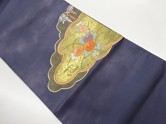 金駒刺繍金彩雲取りに菊・藤・流水模様開き名古屋帯（額縁仕立て）