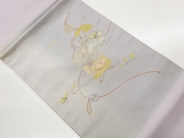 引箔仕覆に和楽器・草花模様刺繍名古屋帯
