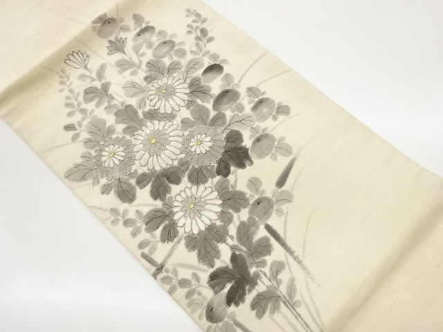 手織り紬手描き相良刺繍菊模様開き名古屋帯（額縁仕立て）