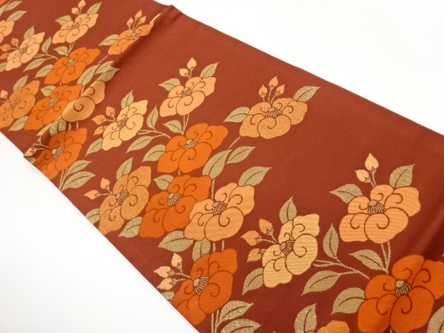 椿模様織出し開き名古屋帯（額縁仕立て）