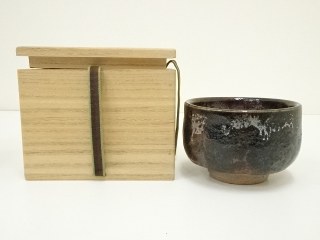 壷屋焼　小橋川永弘造　茶碗（保護箱）